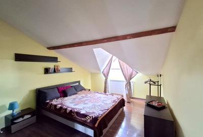 Casă individuală cu 8 camere cu Canalizare în Central - 18