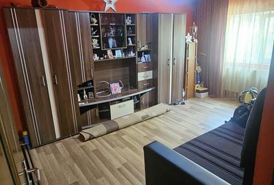 Apartament cu 2 camere decomandat în Petros - 1