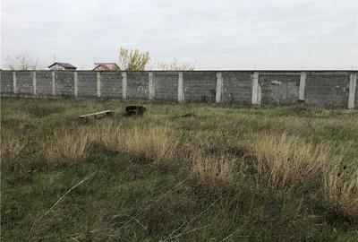 Teren de 1650 mp, în Central