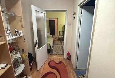 Apartament spatios, trei camere semidecomandate, etaj 1 din 4, Tiglina 3 - 8