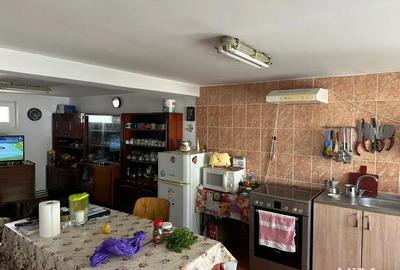 Casă cu 3 camere cu Teren 1300 Mp în Pecineaga - 2