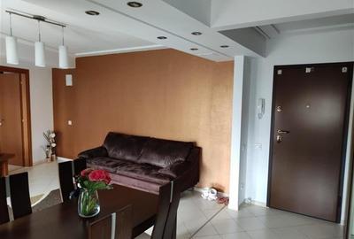 Apartament cu 3 camere semidecomandat, mobilat în Decebal - 2