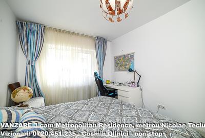 Apartament cu 3 camere decomandat în Titan
