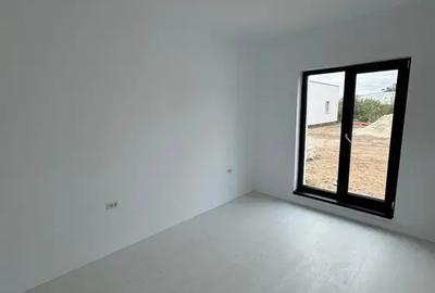 Casă cu 3 camere cu Canalizare în Afumați - 8