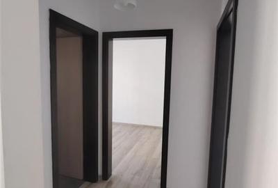Apartament 3 camere balcon parcare zona Broscarie - 9
