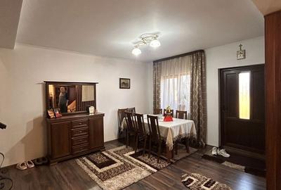 Casă cu 4 camere decomandat în Lăpuș - 6