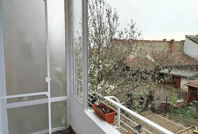 Apartament cu 3 camere semidecomandat în Central - 4