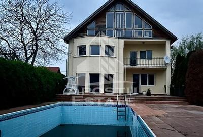 Casa individuala cu piscina, 6 camere, 3 bai, in Sag