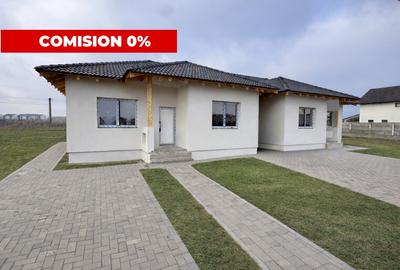 Duplex cu 3 camere cu Canalizare în Moșnița Nouă - 1
