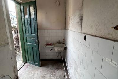 Casă cu 4 camere în Nicolae Bălcescu - 16