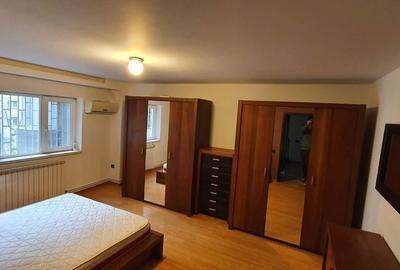 Apartament cu 3 camere decomandat, mobilat în Rahova - 1