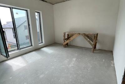 Casă cu 5 camere cu Teren 330 Mp în Central - 16