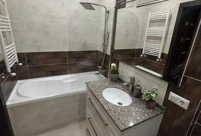 Oportunitate , apartament cu 2 camere de vanzare in zona UMT - 2