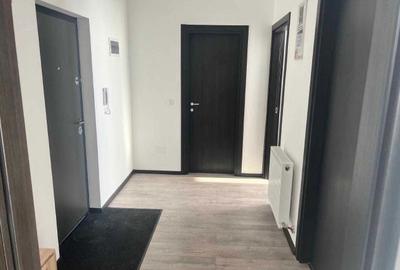 Apartament cu 2 camere decomandat în Micro 6 - 3
