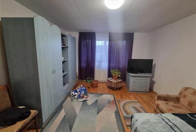 Casă cu 4 camere cu Teren 1200 Mp în Unirii - 9