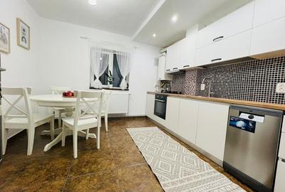 Apartament cu 2 camere decomandat    |    Zona Girocului - 6