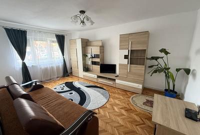 Apartament cu 2 camere decomandat în Central - 1