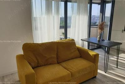 Garsonieră semidecomandată în Titan