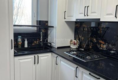 Apartament cu 2 camere decomandat în Micro 17 - 5