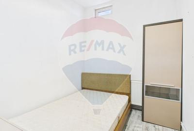 Casa cu 8 camere si 300mp curte, de inchiriat in zona Bd. Gloriei - 18