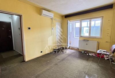 Garsoniera de 25 mp cu balcon, centrala proprie