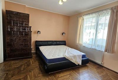 Casă cu 5 camere cu Teren 500 Mp în Central - 14