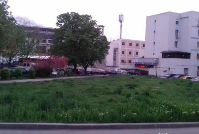 Apartament cu 3 camere decomandat în Tineretului - 1