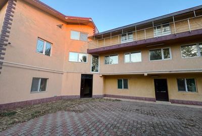 INVESTITIE - Imobil format din teren, 3 case si 1 piscina - 15