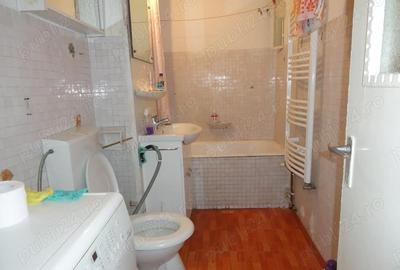 Apartament cu 3 camere decomandat în Central - 2