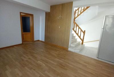 Casă individuală cu 10 camere cu Canalizare în Aviației - 5