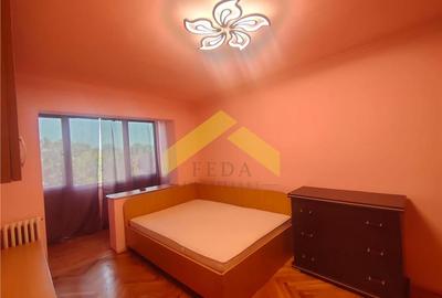Apartament 3 camere de inchiriat Boul Rosu - 10