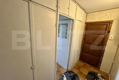 Apartament cu 3 camere semidecomandat, mobilat în Calea București - 9