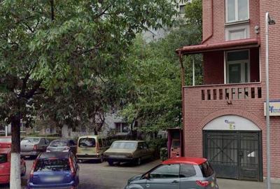 Apartament cu 4 camere decomandat în Republicii - 2