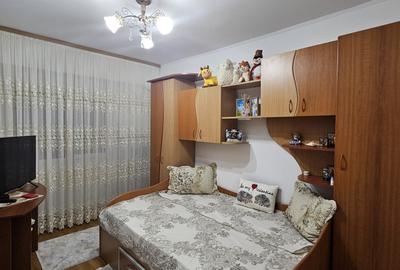 Apartament cu 3 camere decomandat, mobilat în Basarabia - 3