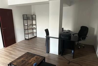 Spațiu comercial, de 30 mp, în Central