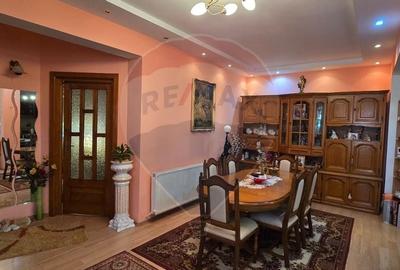 Casa cu etaj deosebita in Chisineu-Cris - un camin creat cu suflet - 32