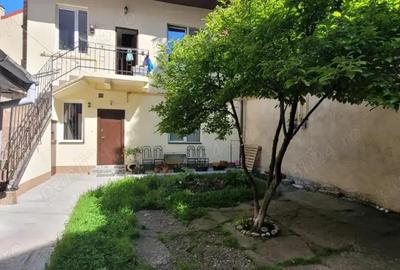 Casă cu 3 camere în Central - 3