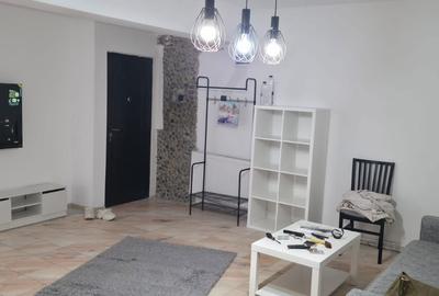 Apartament cu 3 camere decomandat în 16 Februarie - 5