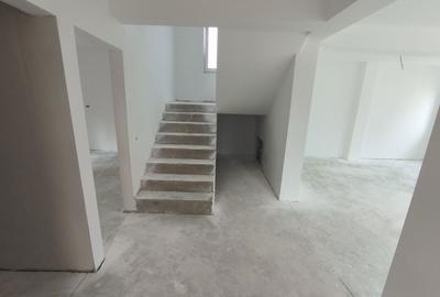 Casă cu 4 camere în Dezmir - 6