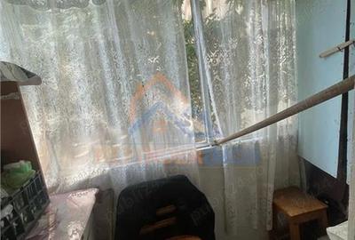 Vanzare apartament 2 camere zona Drumul Taberei - Valea Argesului - 3