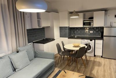 APARTAMENT 2 CAMERE + 1 GARSONIERĂ-ZONA. IAKI HOTEL-50 M DE PLAJĂ-MAMAIA- - 4