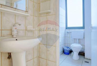 Spațiu comercial, de 1,000 mp, în Calea București - 12