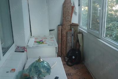 Apartament cu 3 camere decomandat în Faleză - 2