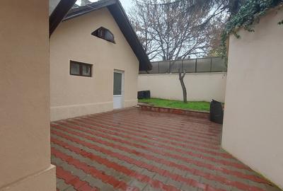 Casă cu Teren 450 Mp în Central - 14