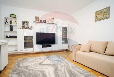 Casa / Vila cu 4 camere de vanzare in zona Podu Ros