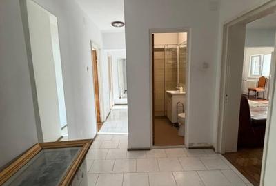 Apartament cu 3 camere decomandat, mobilat în Universitate - 2