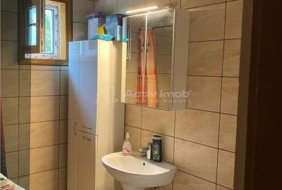 Casa cu etaj, teren 357 mp , pretabila - clinica, birouri, locuinta - zona centrala - 2