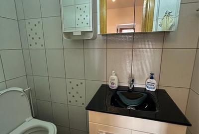 Apartament cu 3 camere decomandat în 1 Mai - 4