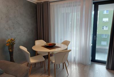 Apartament cu 2 camere decomandat în Tractorul - 6