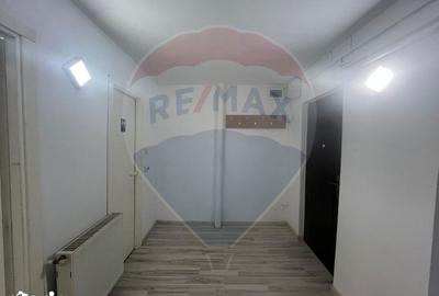 Spațiu comercial, de 60 mp, în Obor - 2